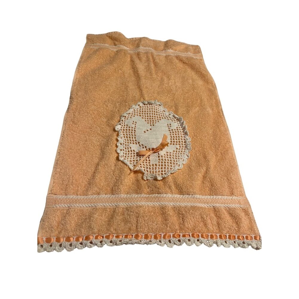 Vtg Lady Pepperell  Hand Towel  Crochet Tulip & Ribbon Country Chic Grannycore
